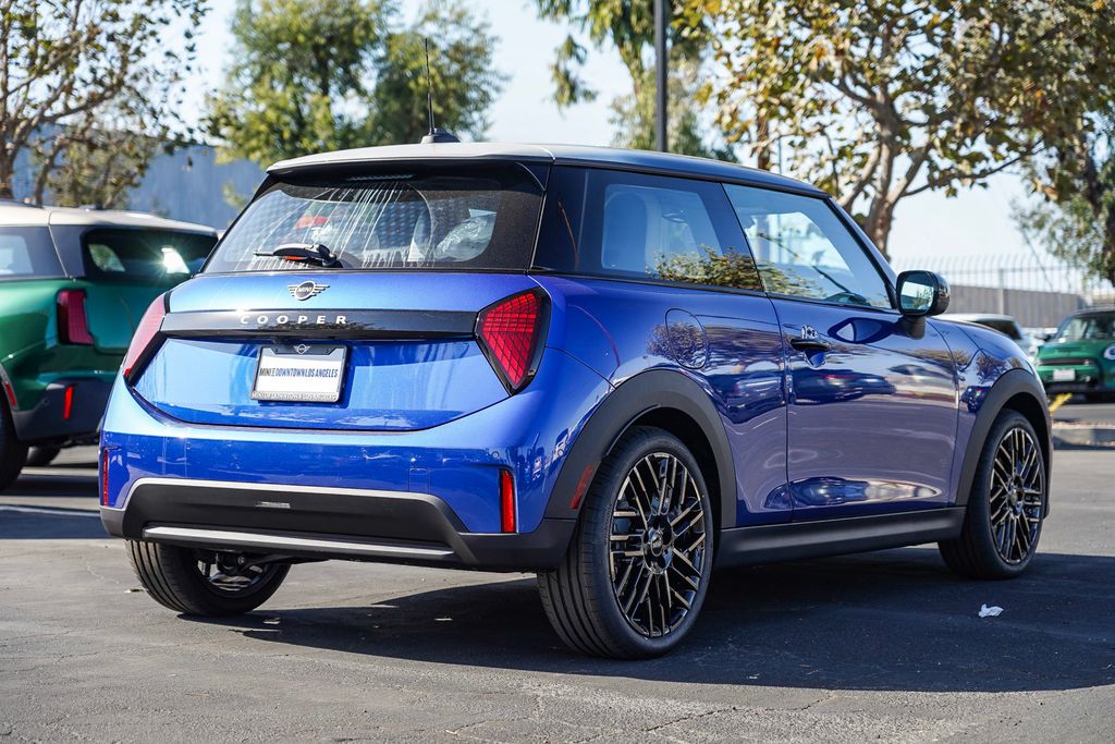 2025 Mini Cooper Hardtop 2 Door Iconic photo 6
