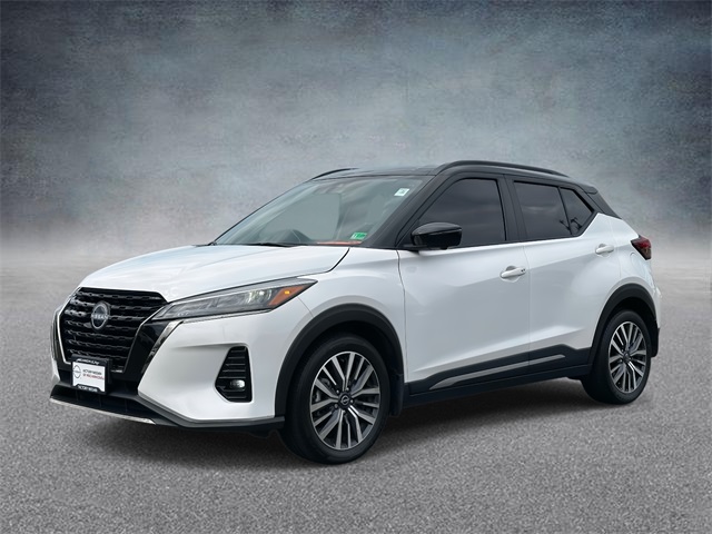2023 Nissan Kicks SR photo 5