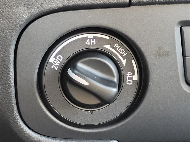 2026 Nissan Frontier Crew Cab PRO-4X photo 16