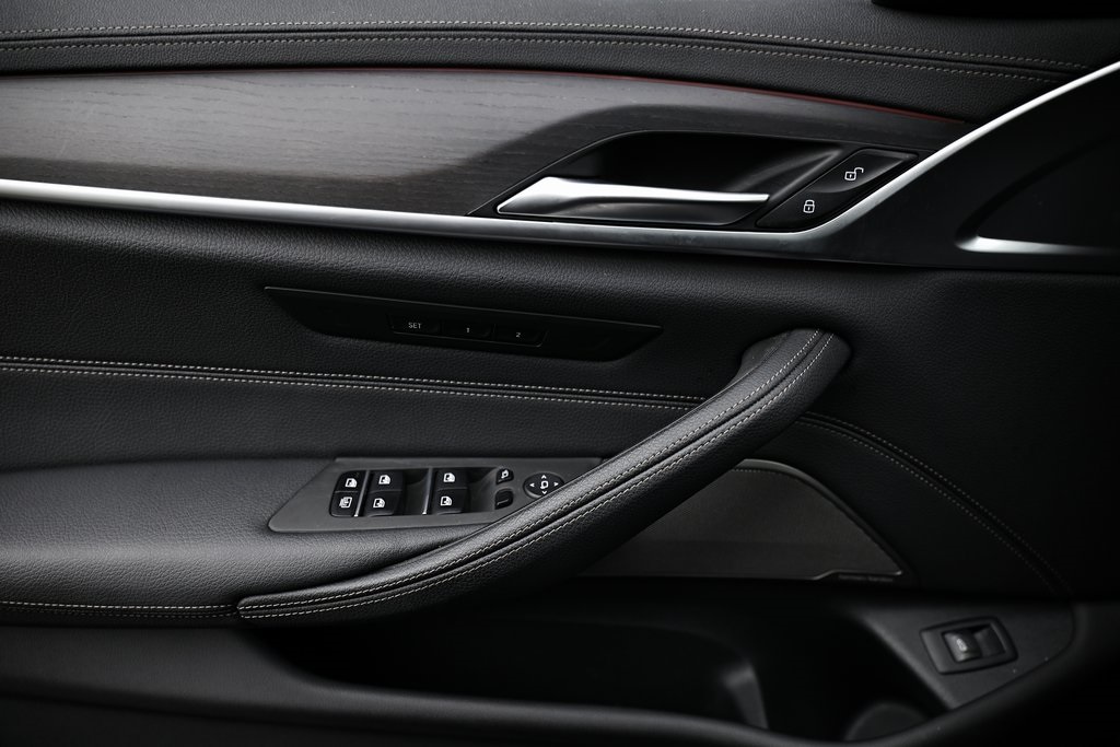 2023 Bmw M550i xDrive photo 14