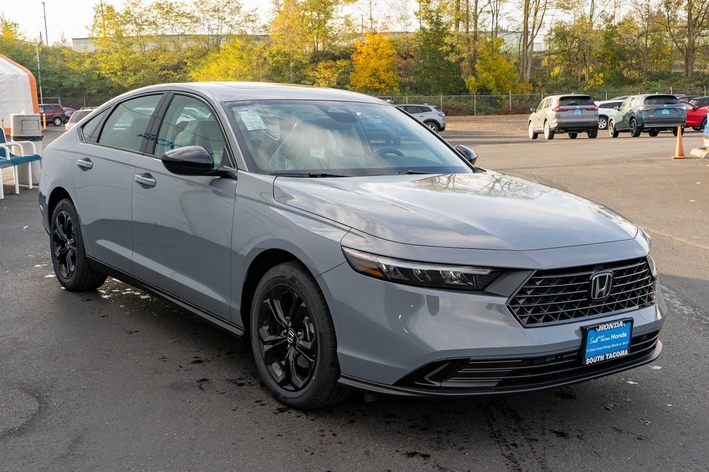 2025 Honda Accord SE photo 4