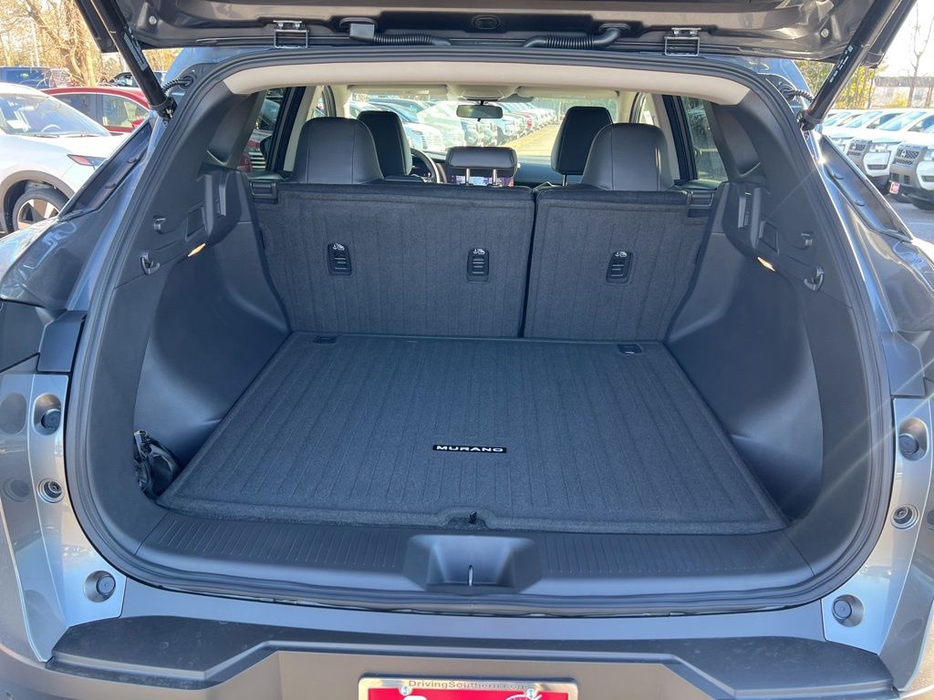 2025 Nissan Murano SV photo 13