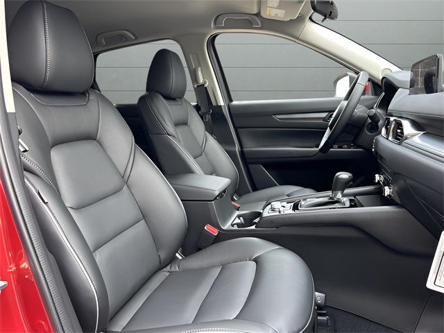 2025 Mazda CX-5 2.5 Select photo 30
