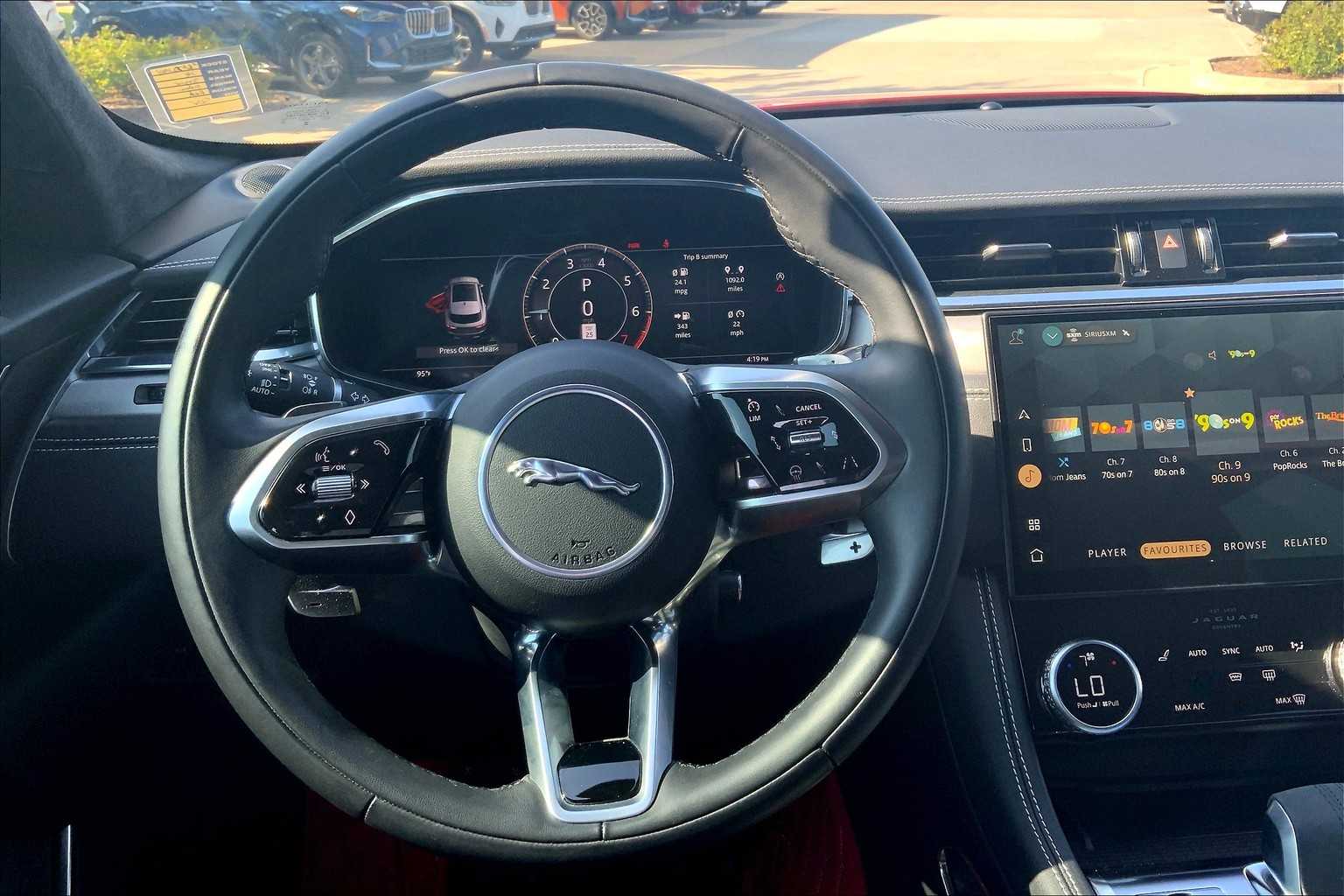 2024 Jaguar F-PACE P250 R-Dynamic S photo 5