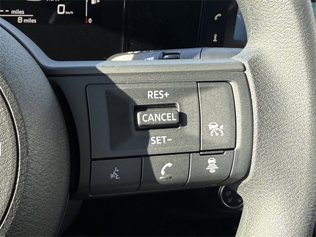 2025 Nissan Kicks SV photo 14