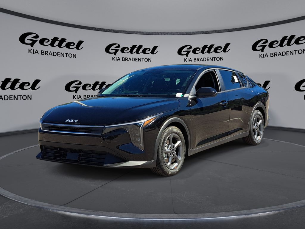 2025 Kia K4 LXS's photo