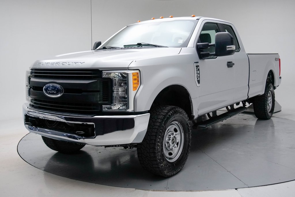 2017 Ford F-350 Super Duty XL