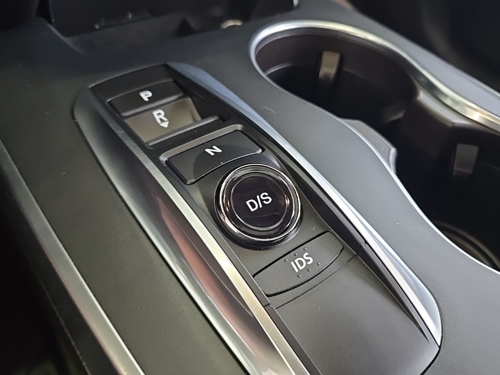 2016 Acura MDX SH-AWD Technology photo 24