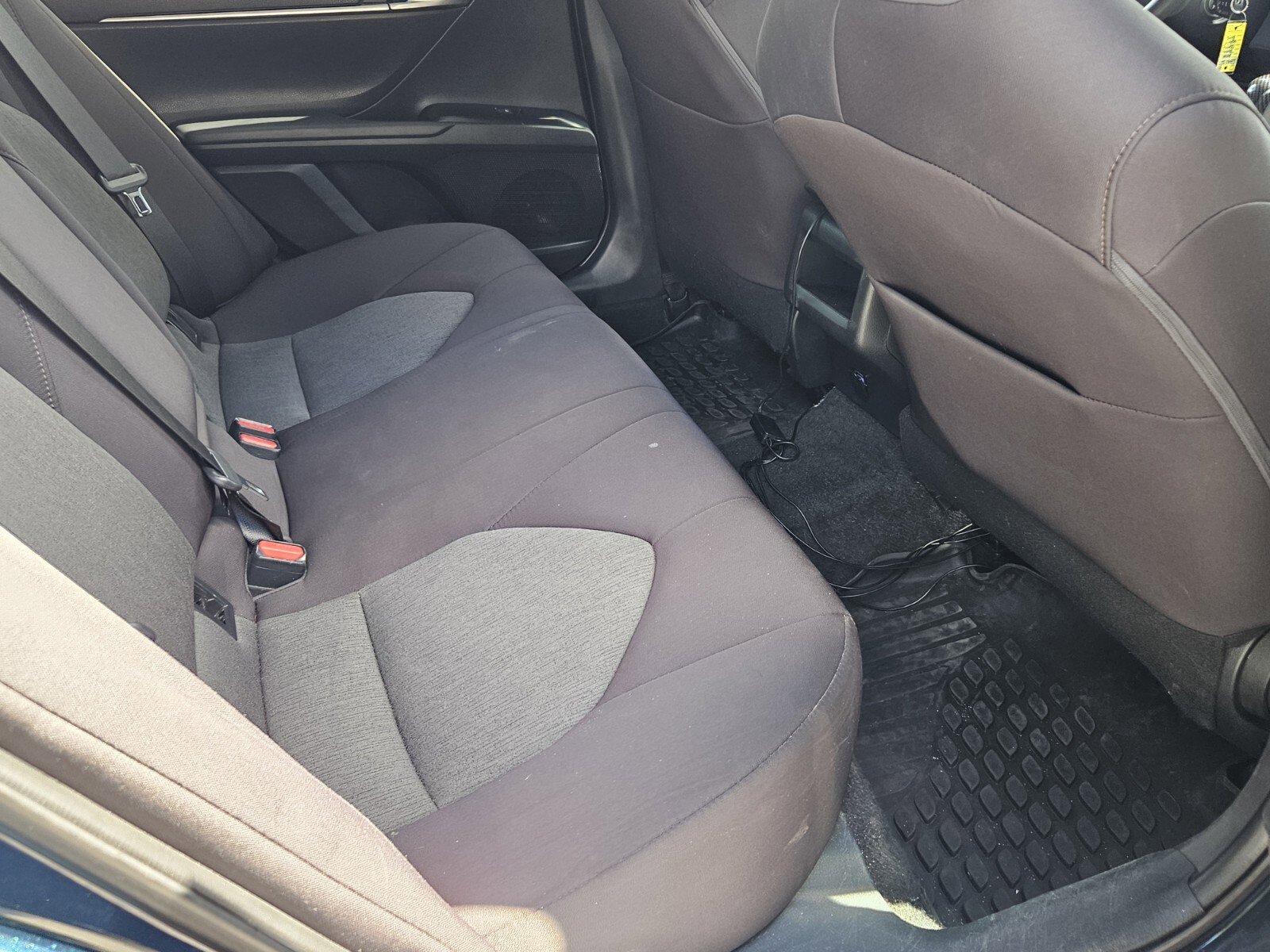 2020 Toyota Camry LE photo 10