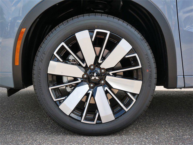 2025 Mitsubishi Outlander SEL Premium photo 3