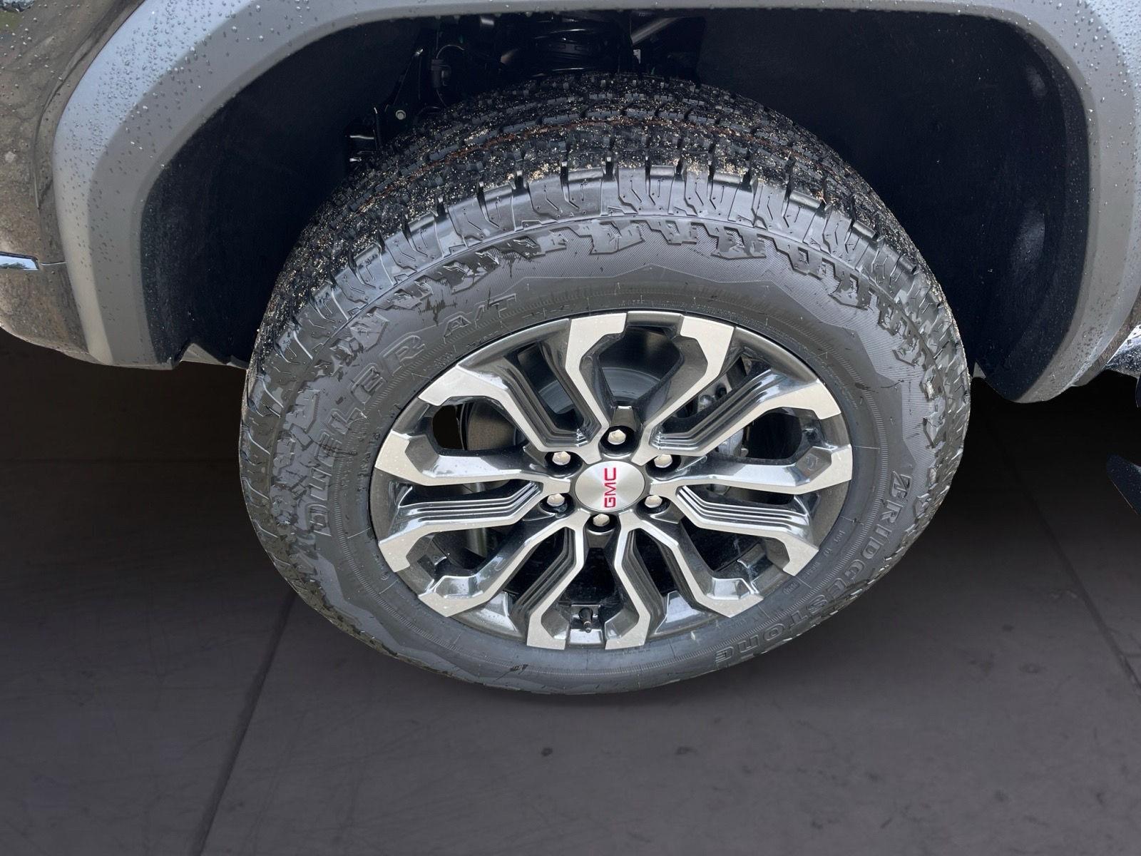2026 Gmc Canyon Denali photo 10