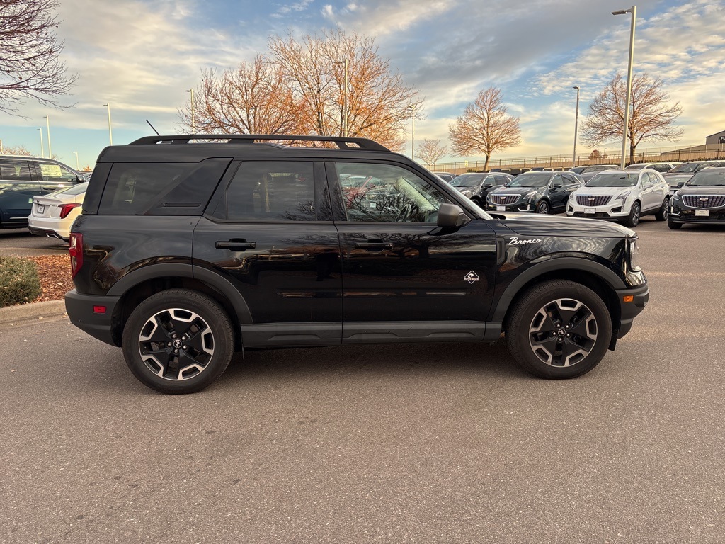 2022 Ford Bronco Sport Outer Banks photo 2