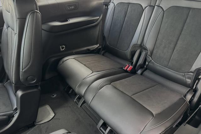 2025 Jeep Grand Cherokee Altitude X photo 12