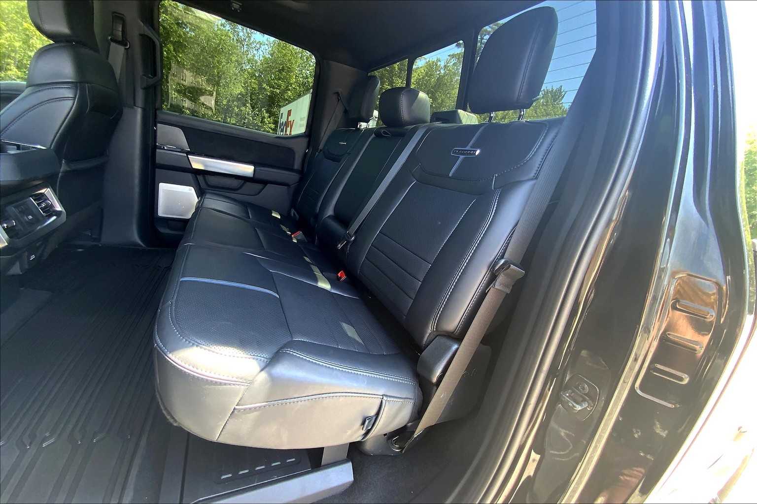 2025 Ford F-350 Platinum photo 19