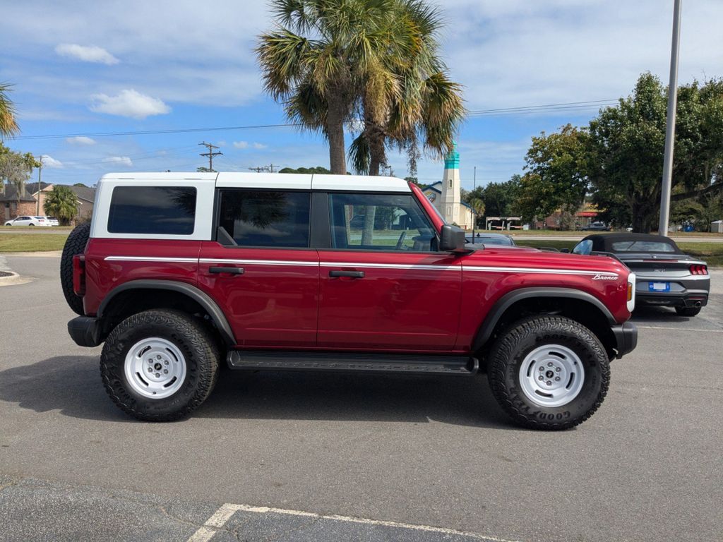 2025 Ford Bronco Heritage First Edition photo 3