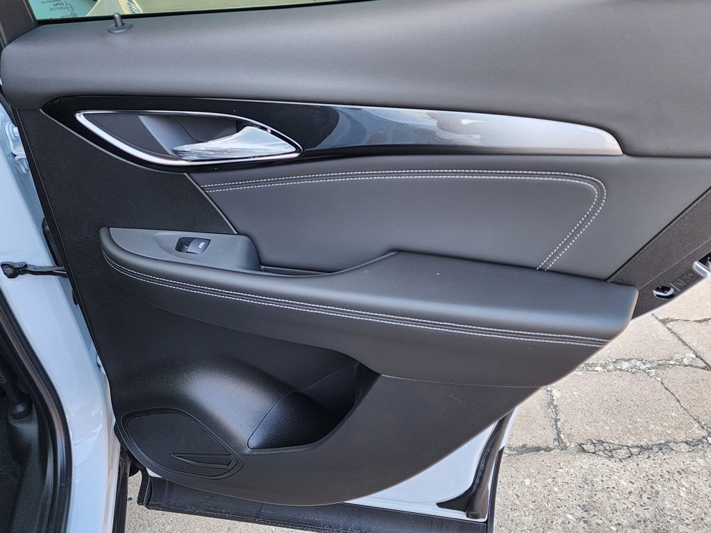 2025 Buick Envision Preferred photo 39