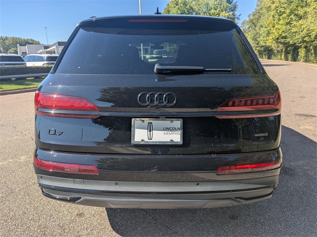 2022 Audi Q7 55 Premium Plus photo 4
