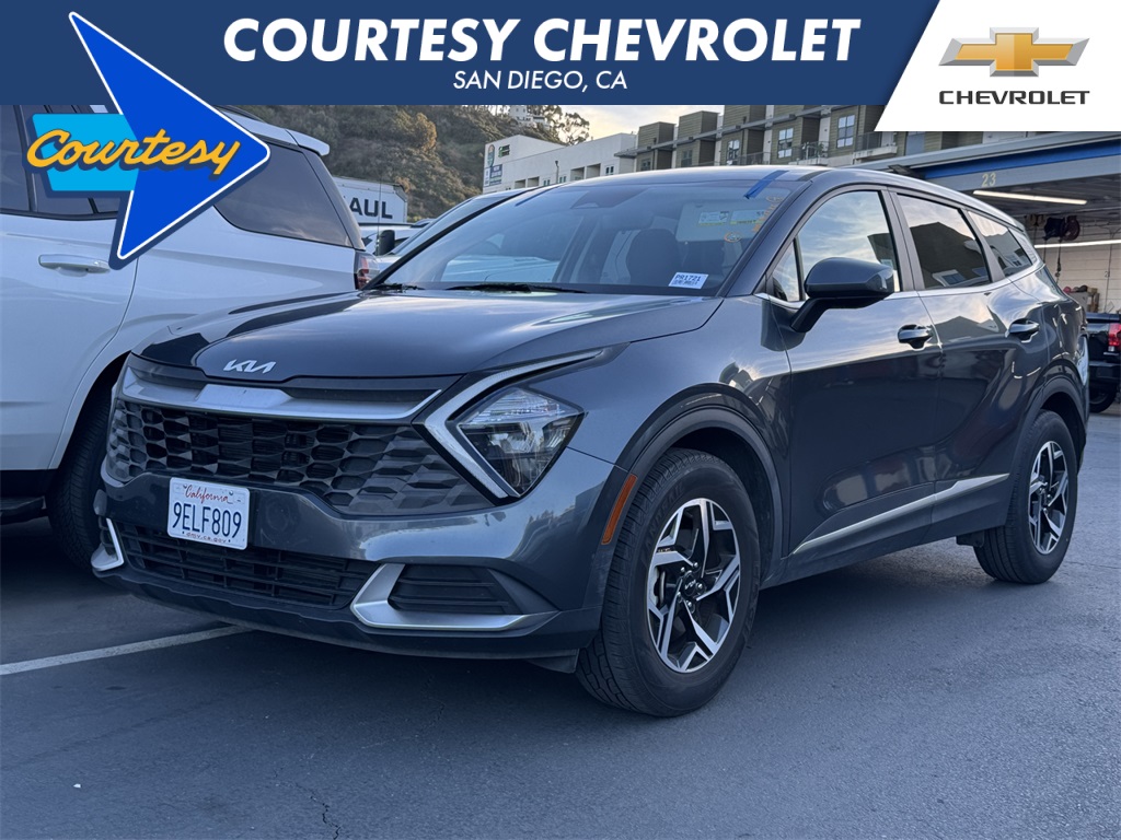 2023 Kia Sportage LX's photo