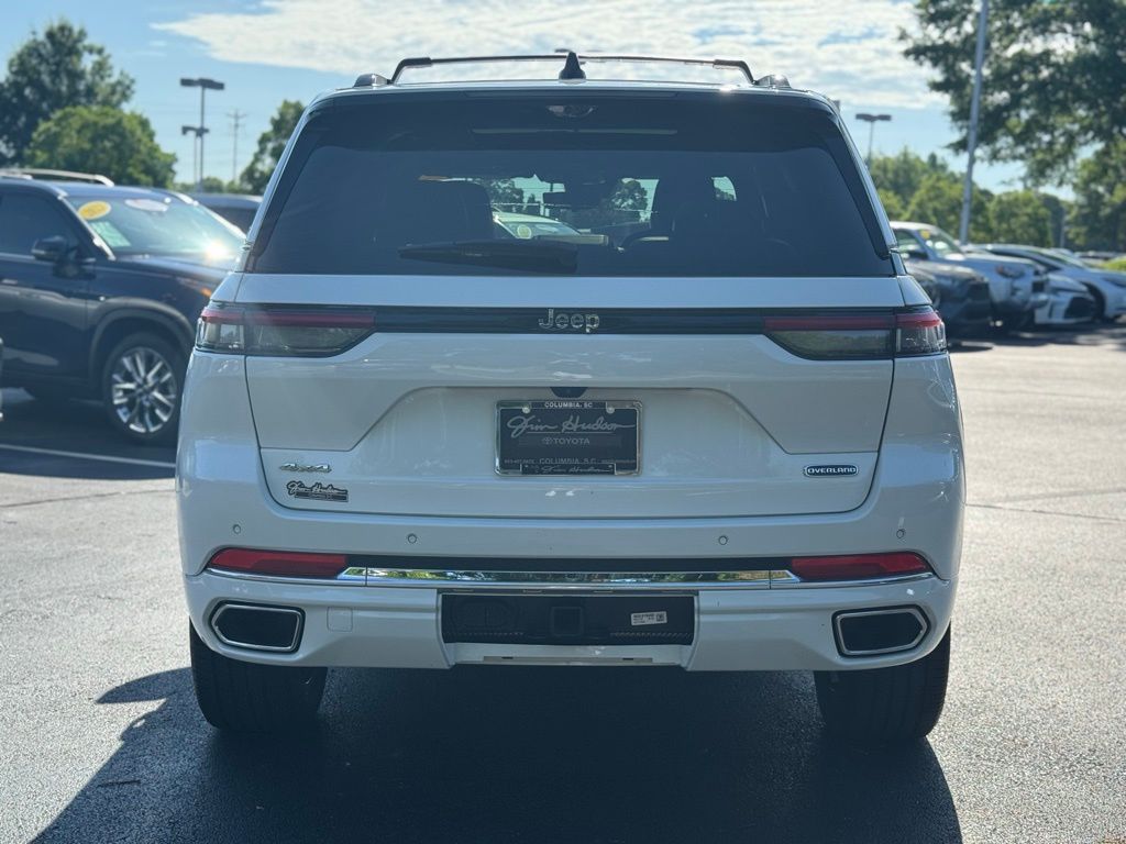 2023 Jeep Grand Cherokee Overland photo 4