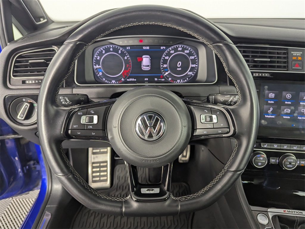 2018 Volkswagen Golf R 4Motion photo 21