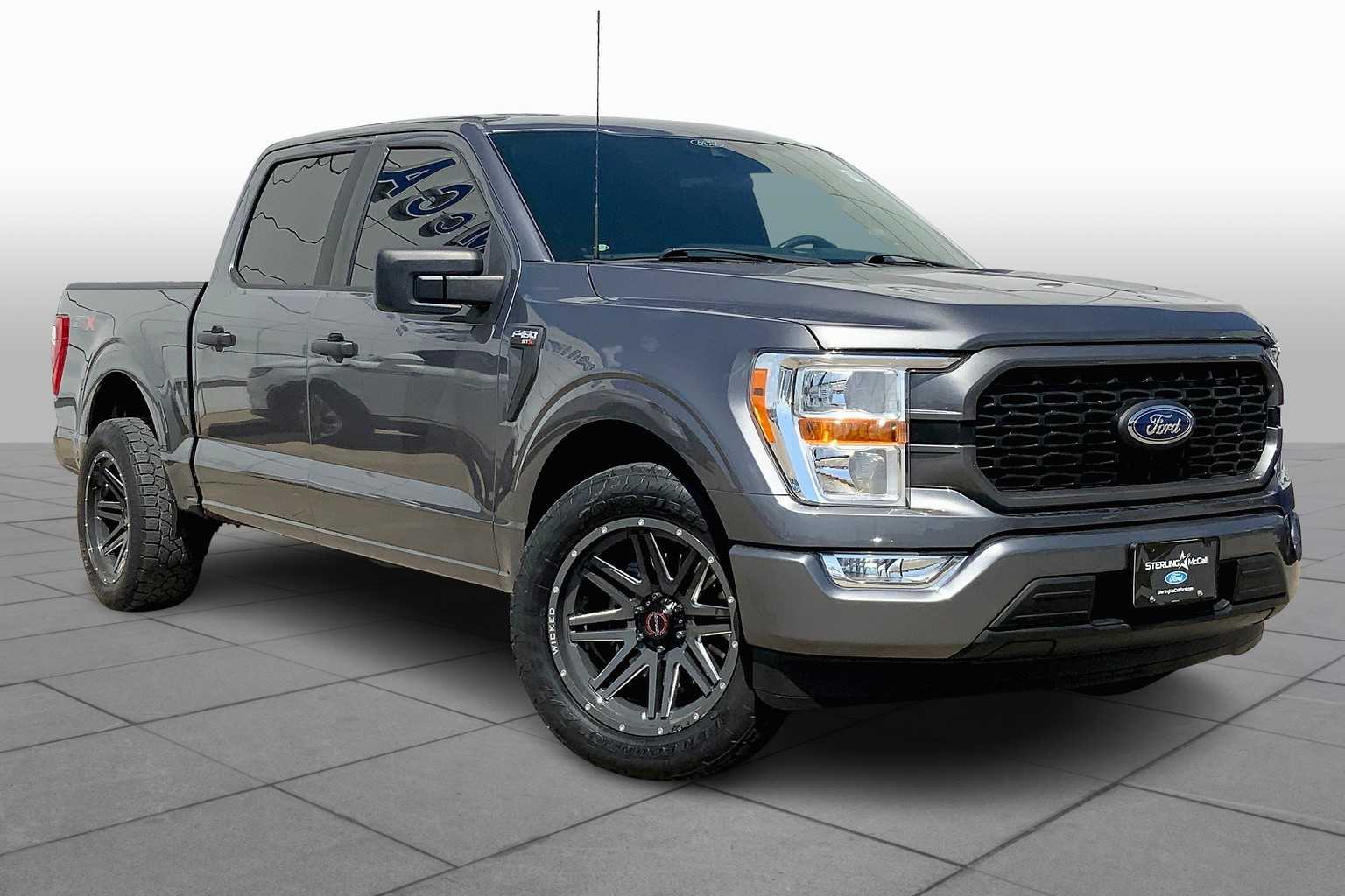 2022 Ford F-150 XL photo 2