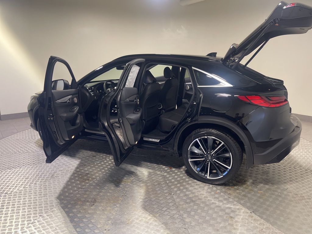 2025 Infiniti QX55 Essential photo 13