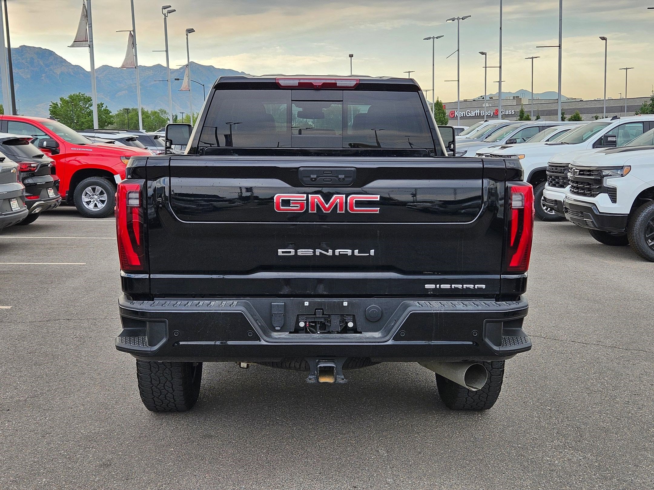 2024 Gmc Sierra HD Denali photo 3