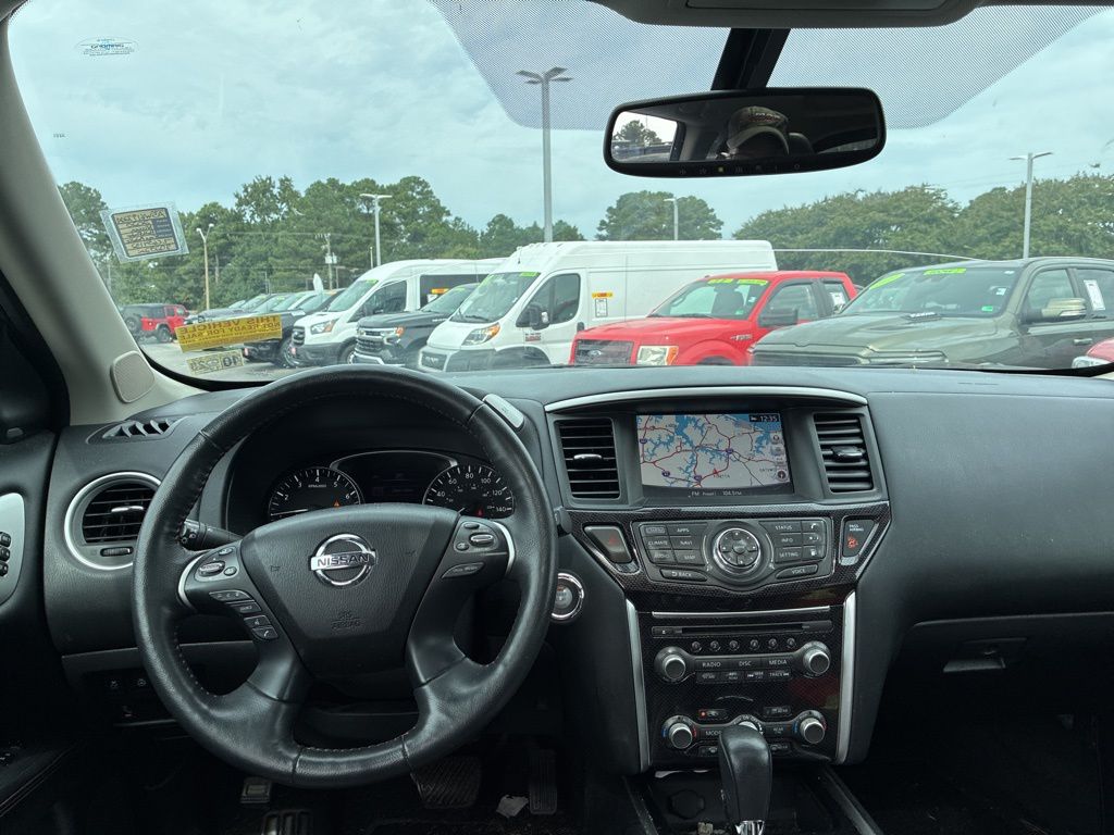 2020 Nissan Pathfinder SL photo 23