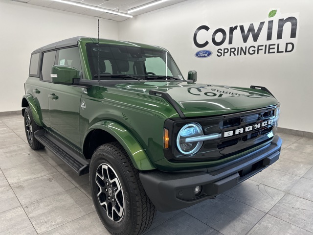 2025 Ford Bronco Outer Banks photo 4