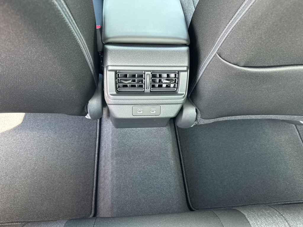 2025 Honda Accord LX photo 14