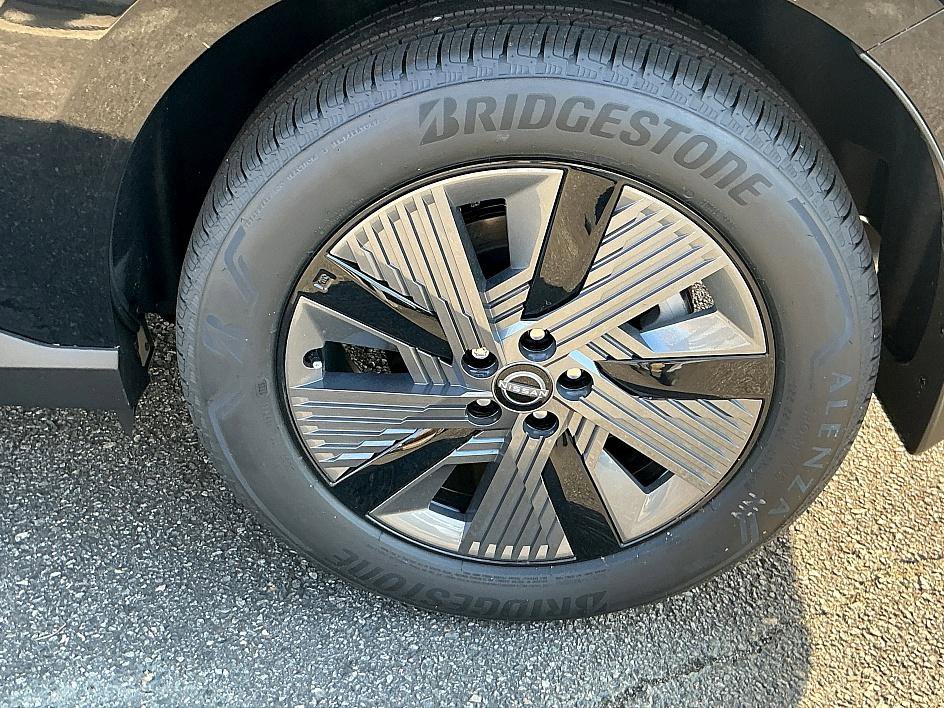 2026 Nissan Murano SL photo 2