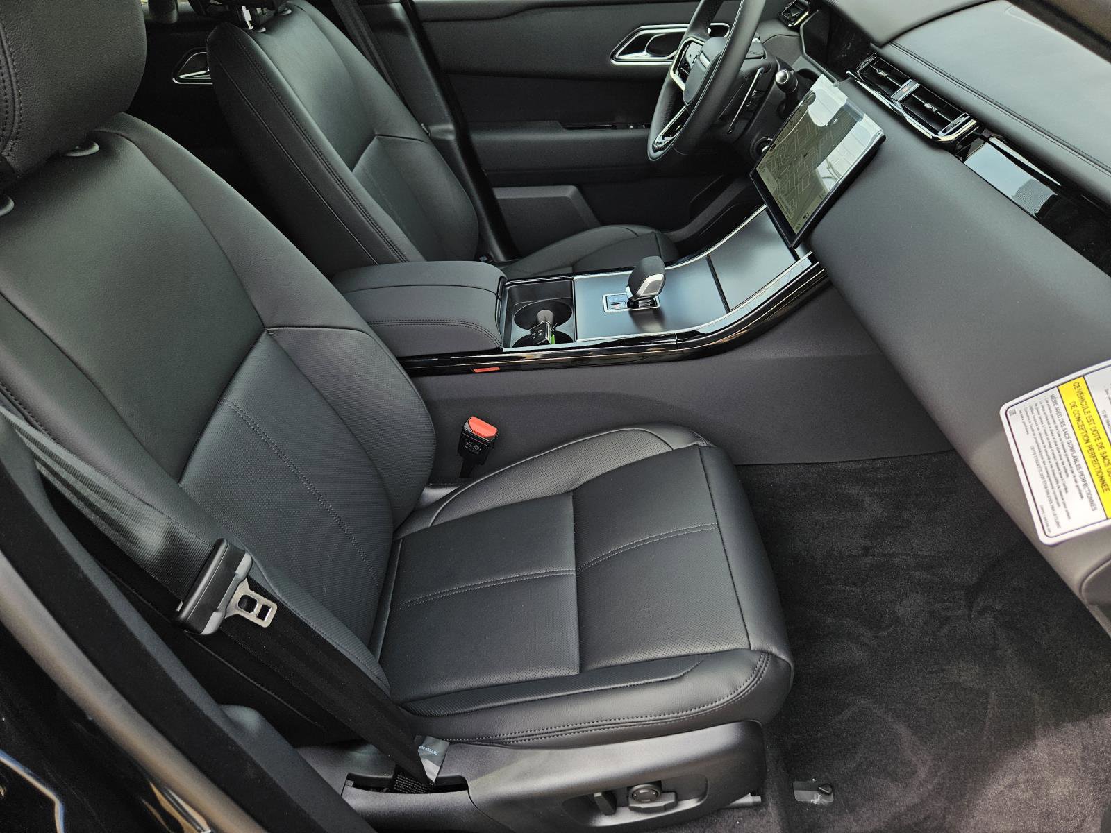 2026 Land Rover Range Rover Velar SE photo 39