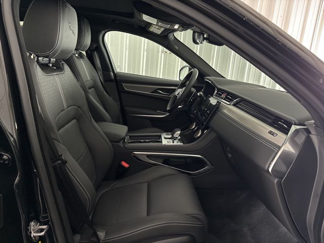 2025 Jaguar F-PACE P400 R-Dynamic S photo 29