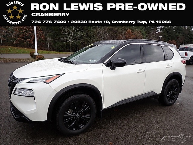 2023 Nissan Rogue SV's photo