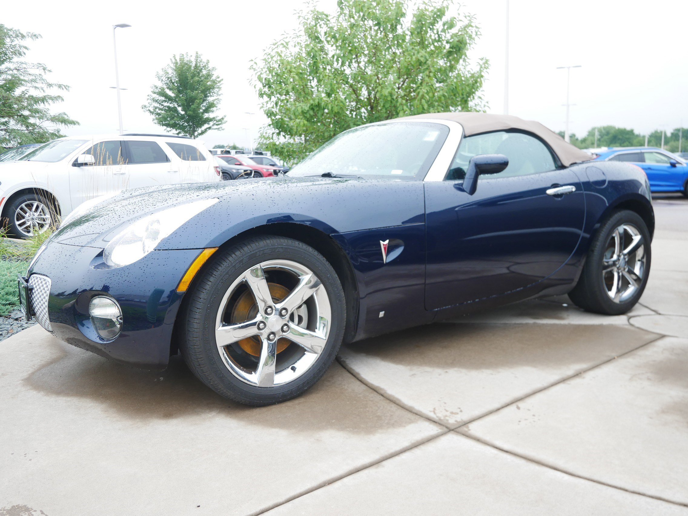 Used 2007 Pontiac Solstice Base with VIN 1G2MB35B67Y128993 for sale in Brooklyn Center, Minnesota