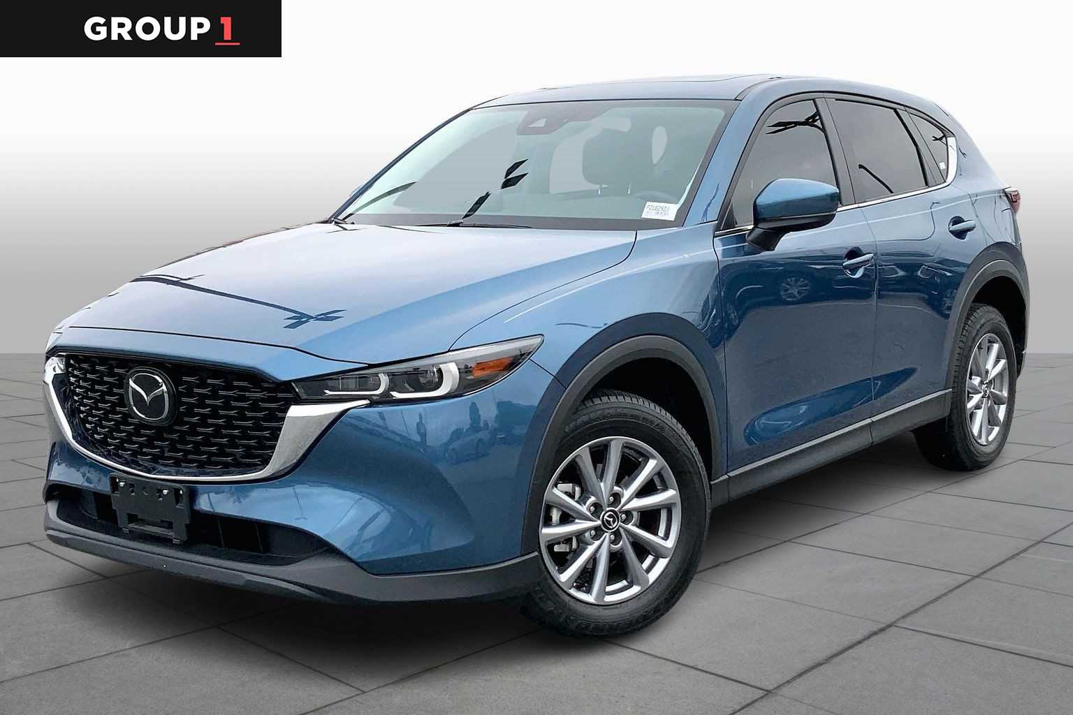 2023 Mazda CX-5 S Preferred package