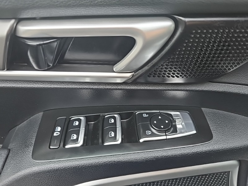 2022 Kia Telluride S photo 22