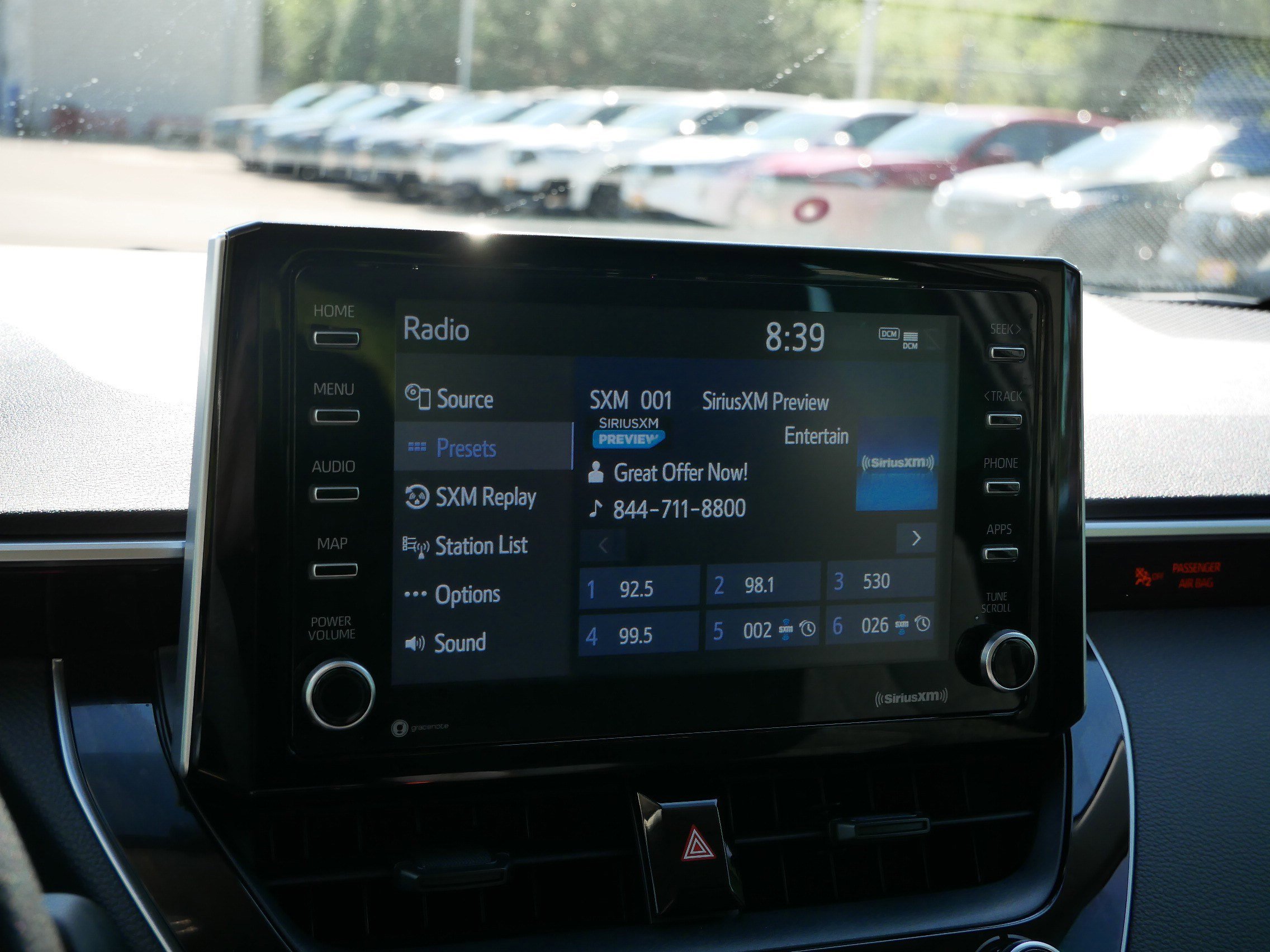 2021 Toyota Corolla LE photo 22