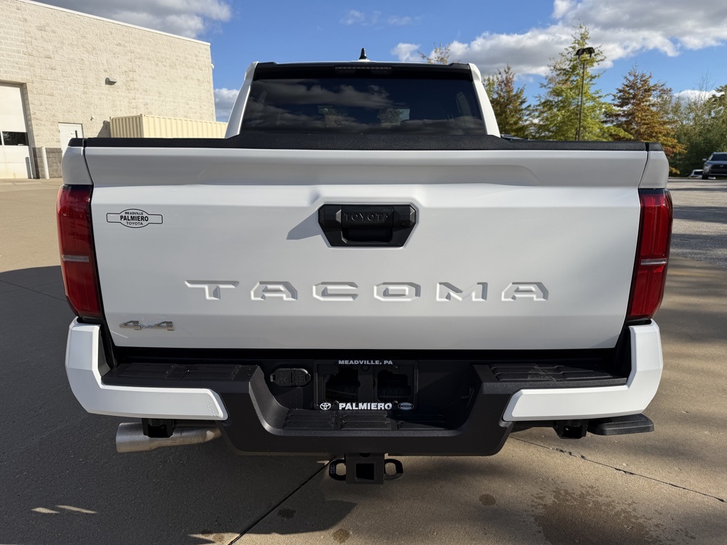 2025 Toyota Tacoma SR5 photo 3