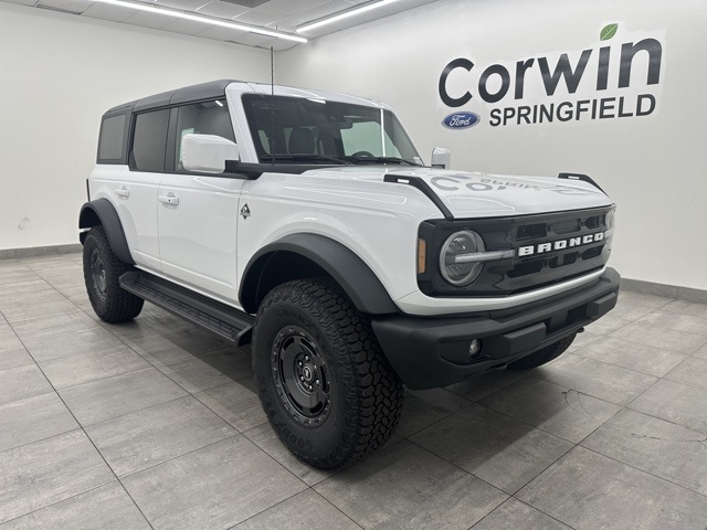 2025 Ford Bronco Outer Banks photo 5
