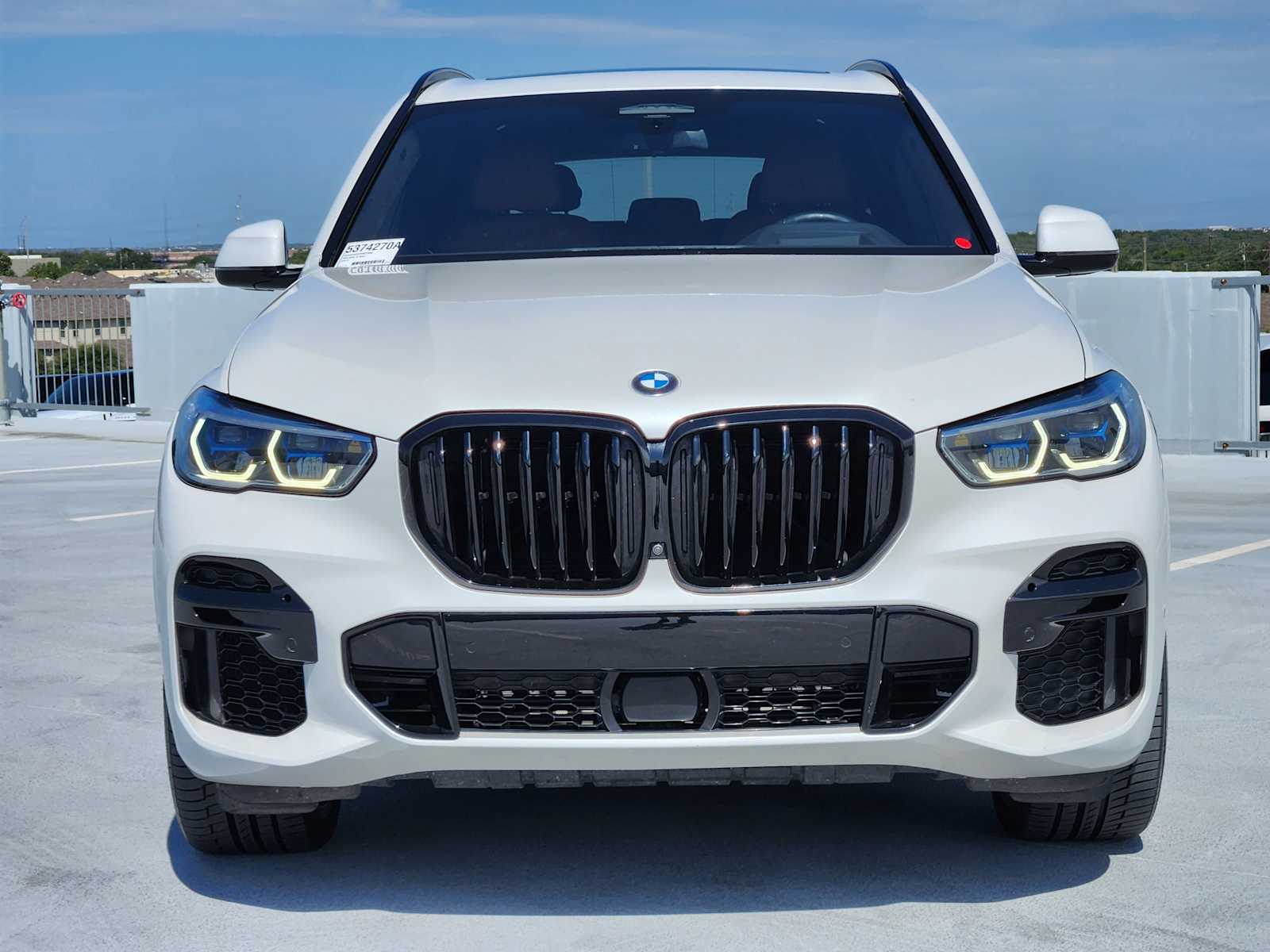 2023 Bmw X5 M50i photo 2