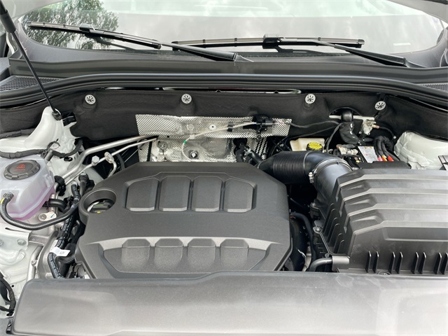 2025 Volkswagen Atlas Peak Edition SE Technology photo 22