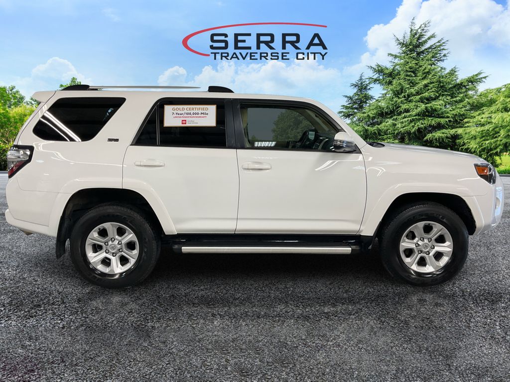 2023 Toyota 4Runner SR5 Premium photo 2