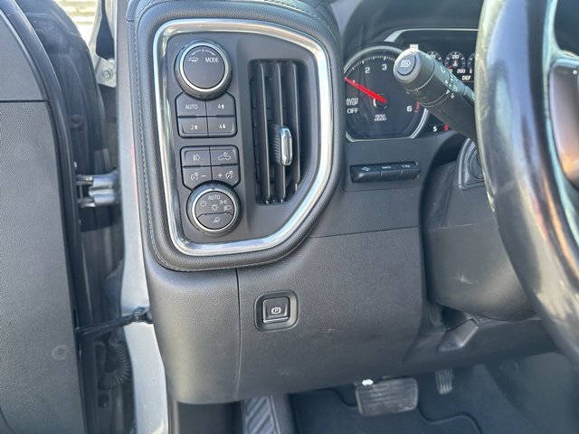 2022 Chevrolet Silverado 1500 High Country photo 4