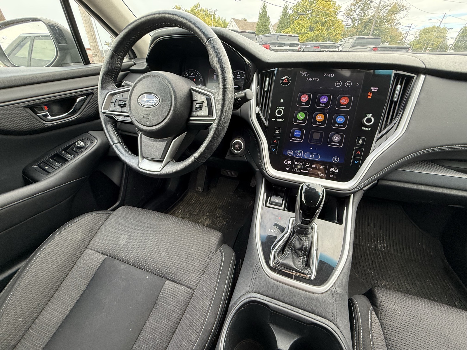 2020 Subaru Outback Premium photo 14
