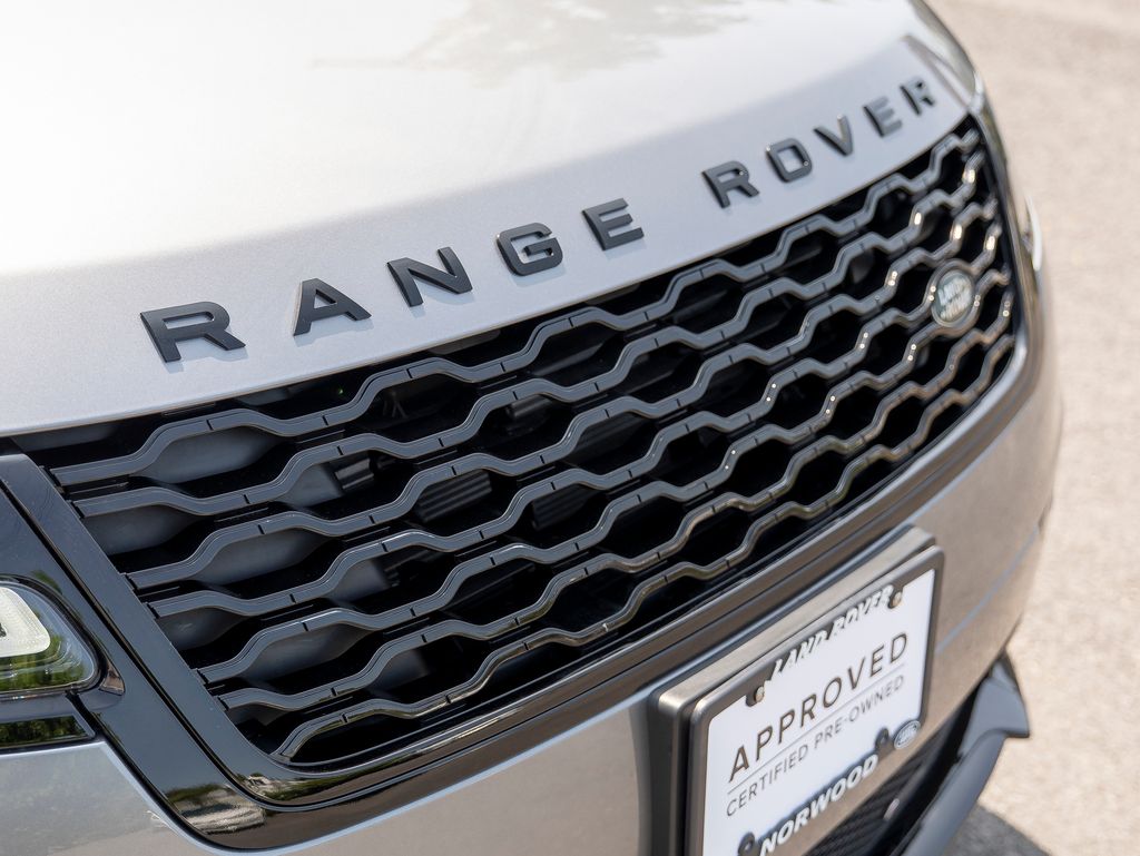 2023 Land Rover Range Rover Velar R-Dynamic S photo 16