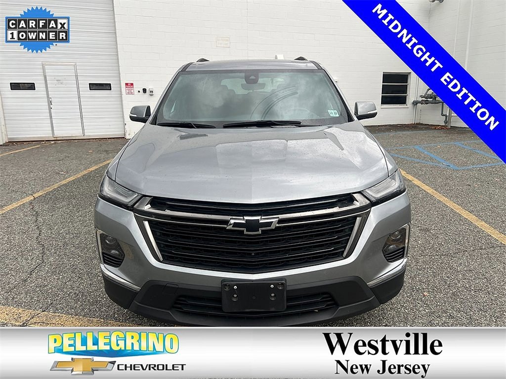 2023 Chevrolet Traverse Cloth photo 2