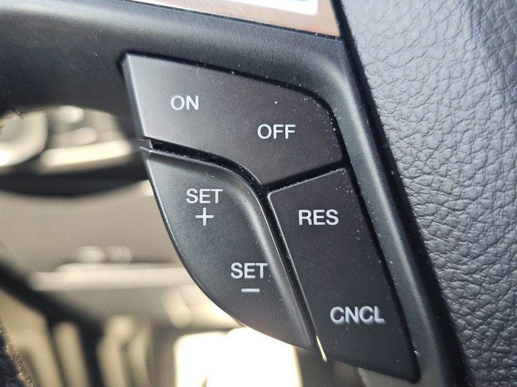 2024 Ford Edge SEL photo 8