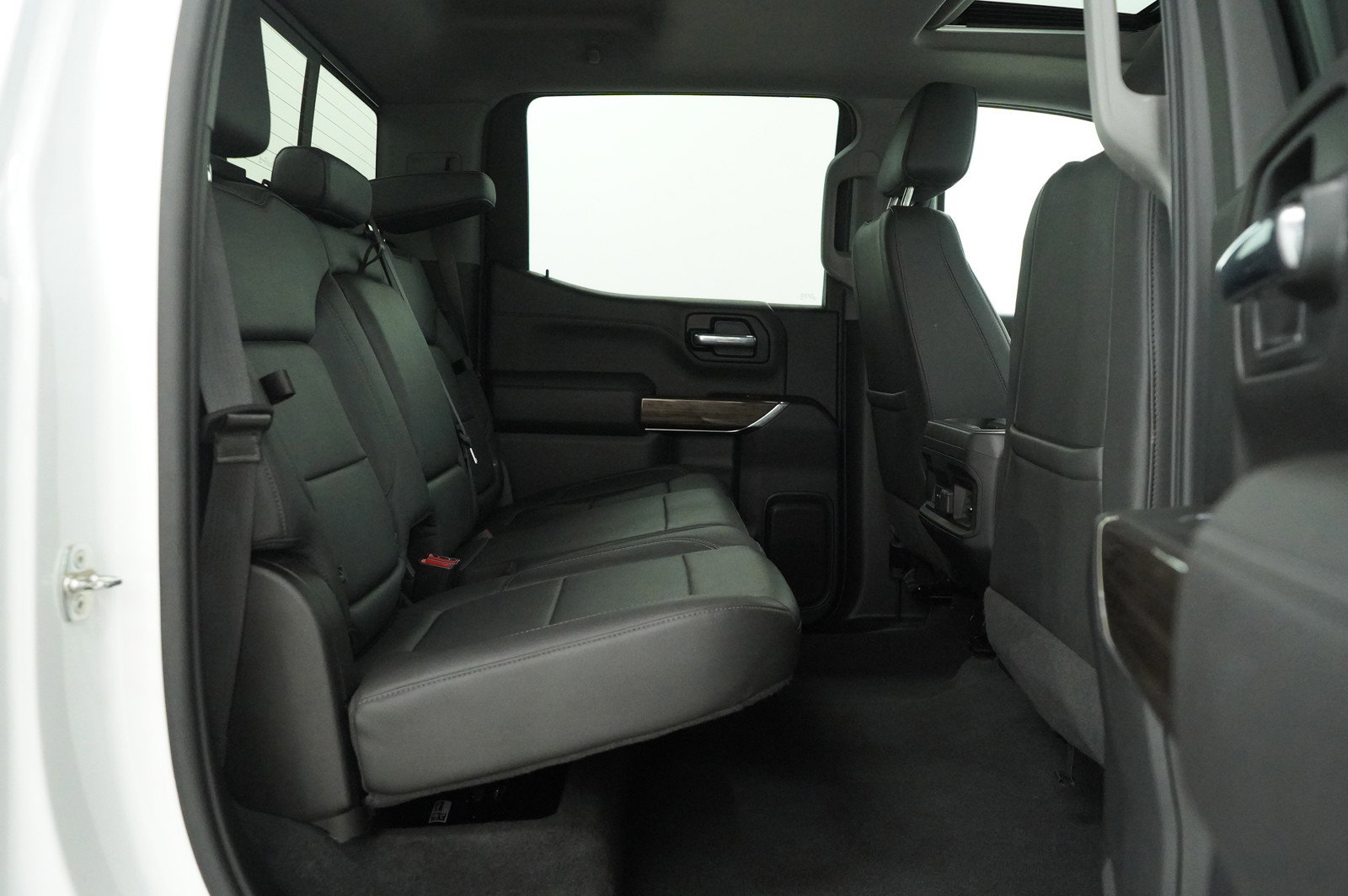 2021 Chevrolet Silverado 1500 RST photo 11