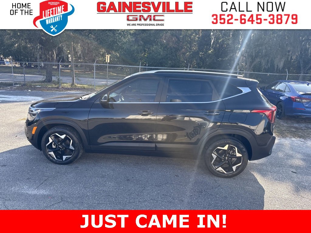 2024 Kia Seltos EX photo 4